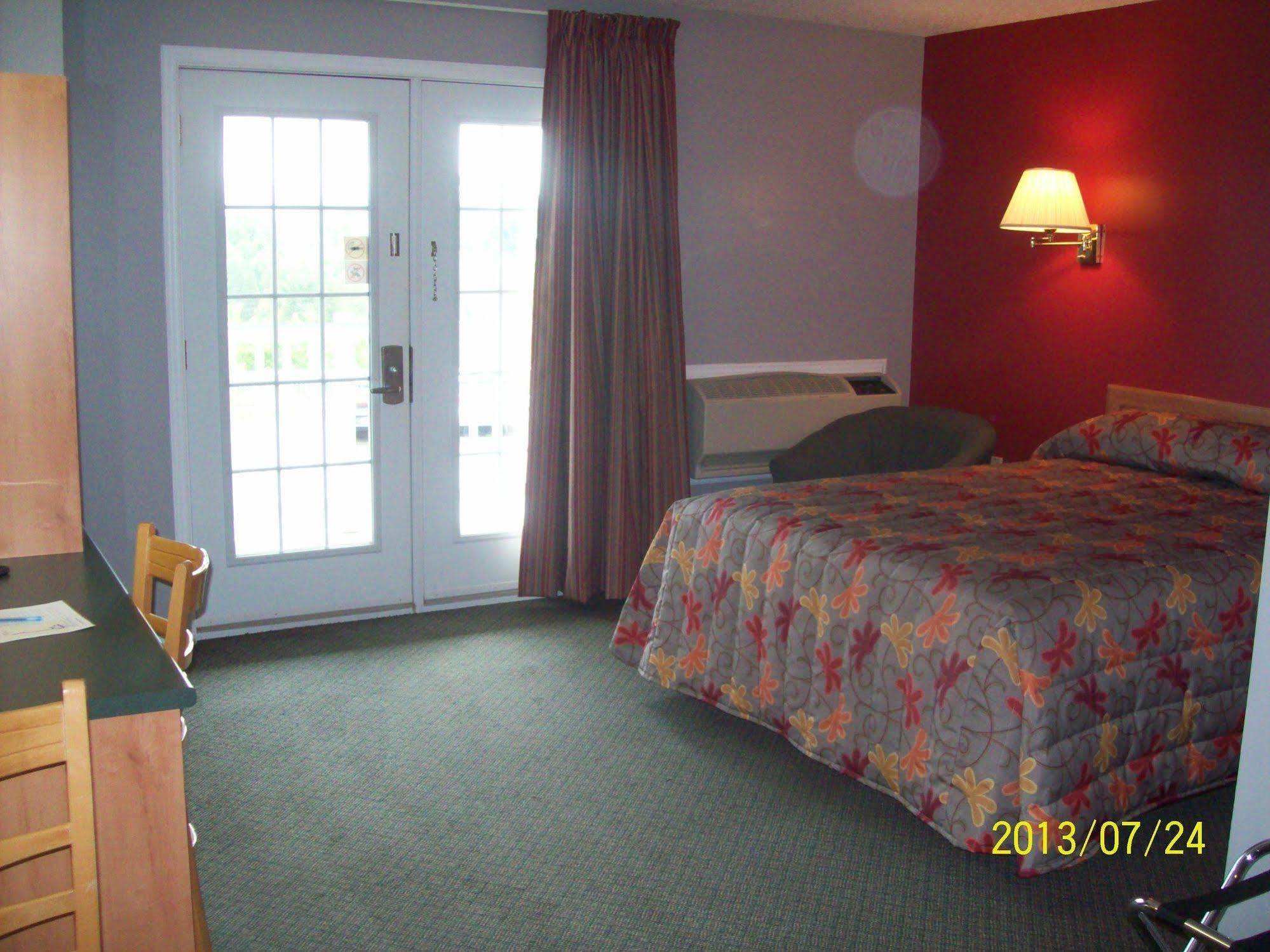 Hilltop Motel & Restaurant Grand-Sault Extérieur photo